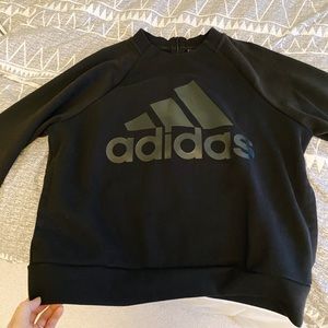 ADIDAS | black crew neck